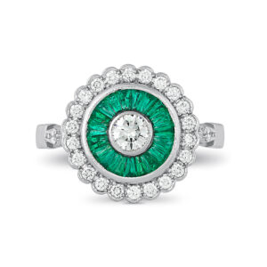 Anillo diseño art-decó en oro blanco, esmeraldas y diamantes