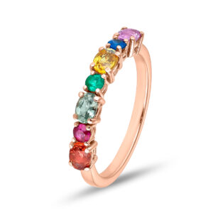Anillo de oro rosa, zafiros rainbow, rubíes y esmeraldas