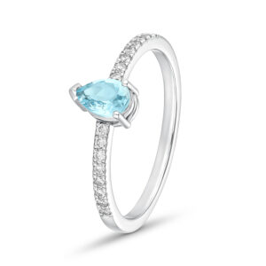 Anillo de oro blanco, diamantes y aguamarina