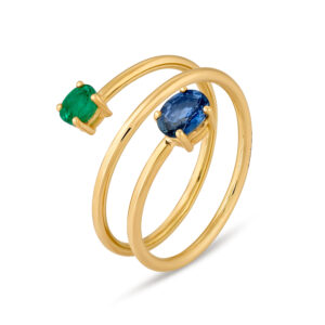 Anillo de oro amarillo, zafiro y esmeralda