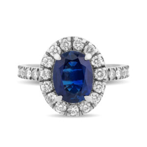 Anillo de oro blanco, diamantes y zafiro oval