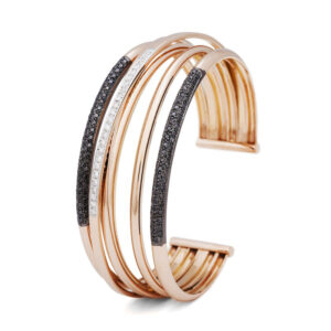 Brazalete de oro rosa con diamantes blancos y negros
