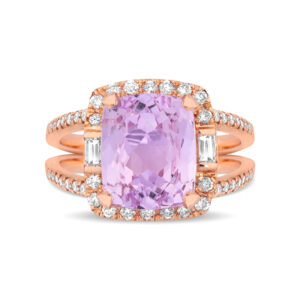 Anillo de oro rosa, kuncita central y diamantes