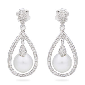 Pendientes de oro blanco, diamantes y perlas